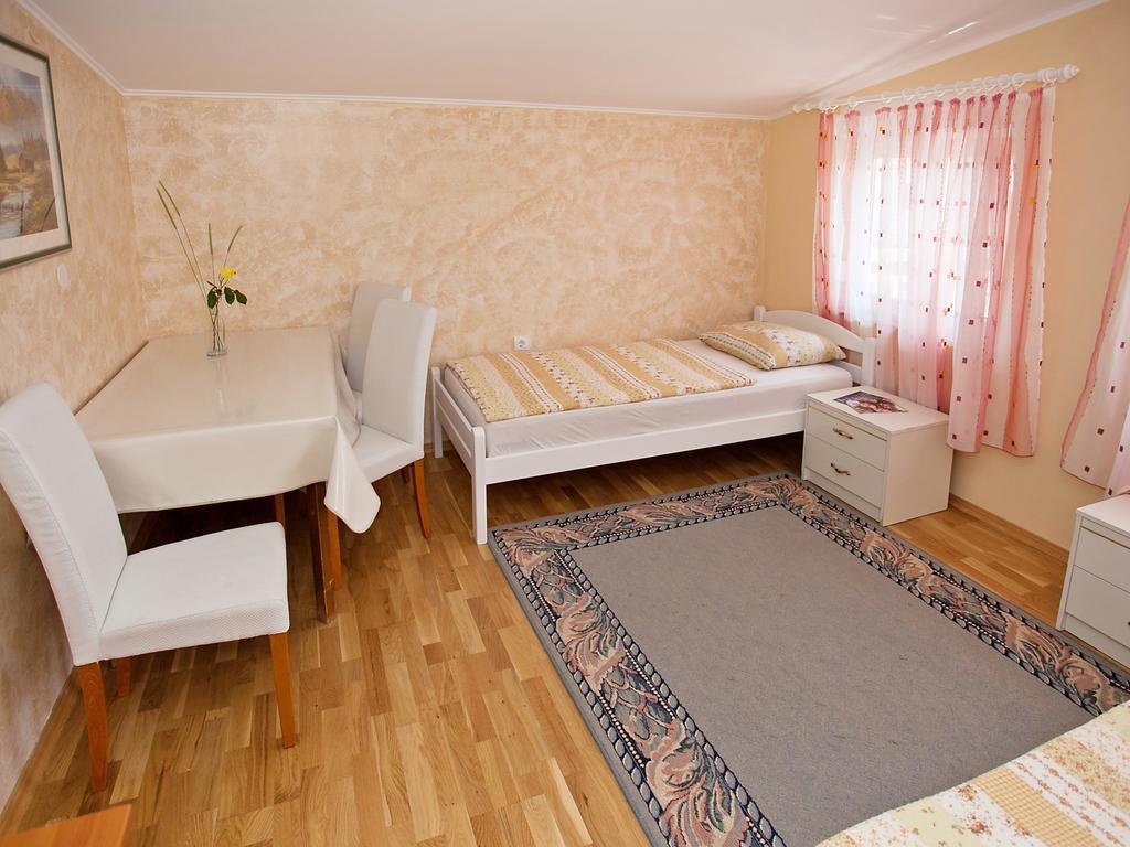 Apartment Zadar Diklo Borik Vir Rum bild