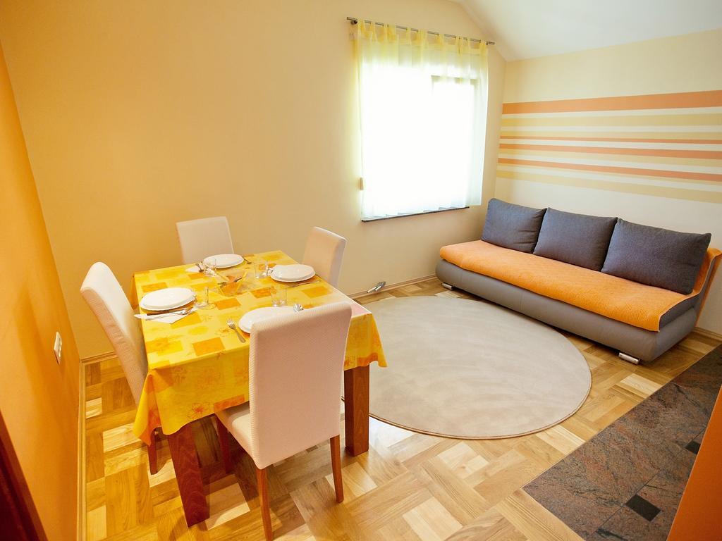 Apartment Zadar Diklo Borik Vir Rum bild